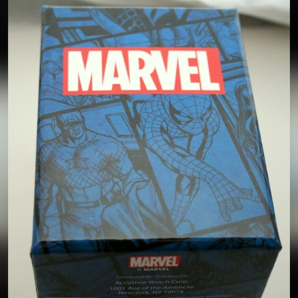 Comics Captain America Shield Watch Men's Dress New Box Strap - Picture 6 of 6